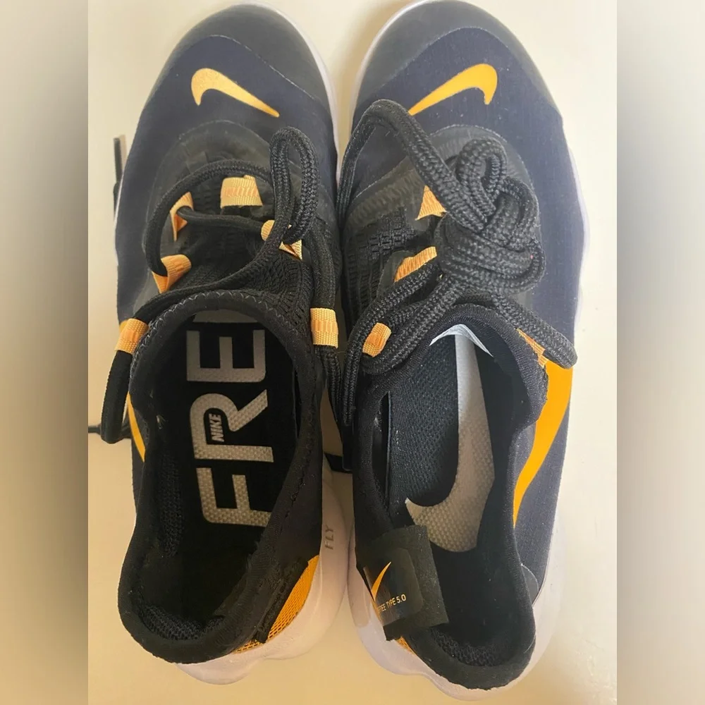 Nike Free RN 5.0 (2020 edition) Nike By You Black‎ and Gold Women’s Size 5.5